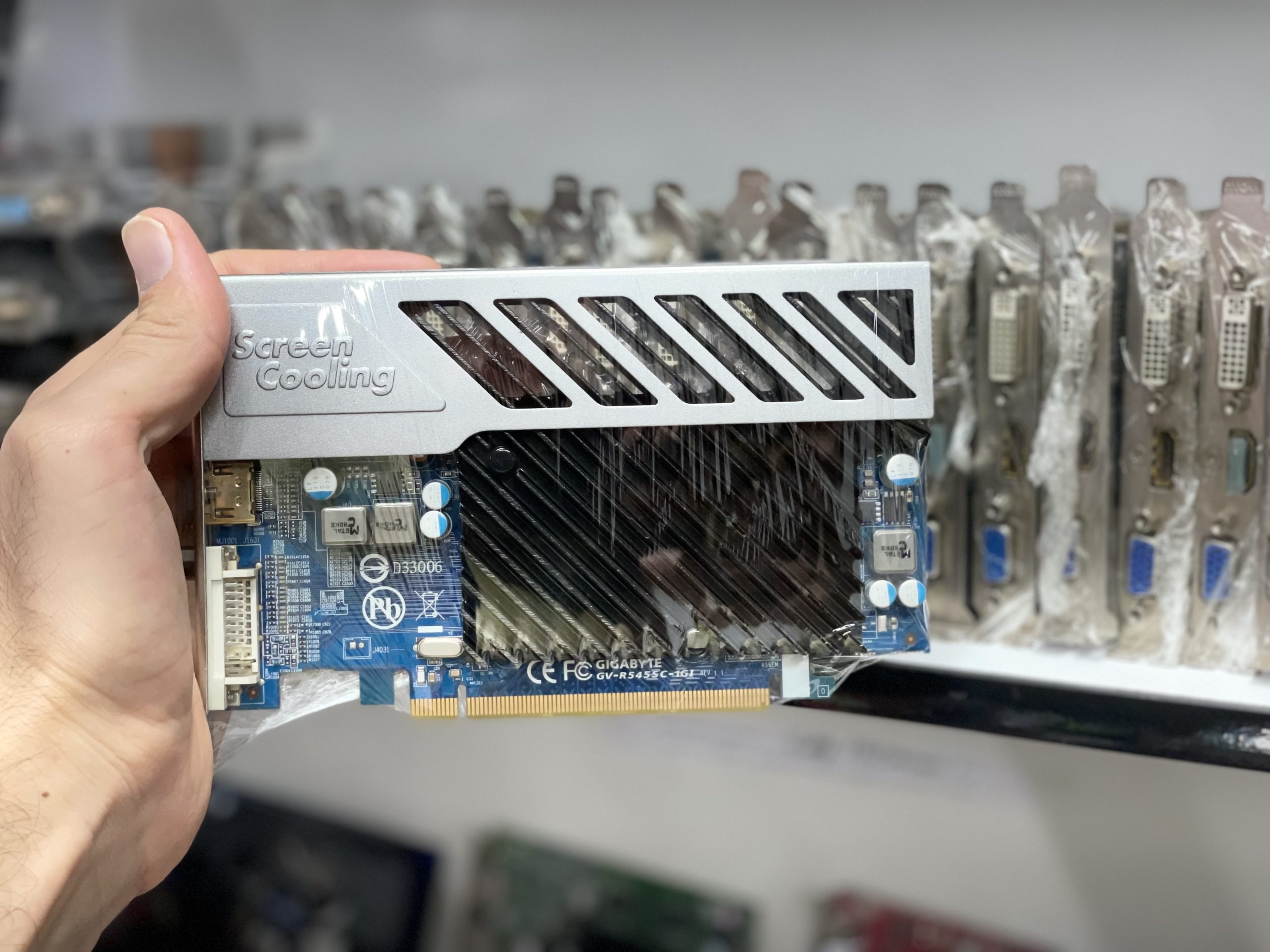 gigabyte GV-R545SC-1GI