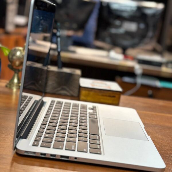 لپ تاپ اپل مدل macbook pro استوک