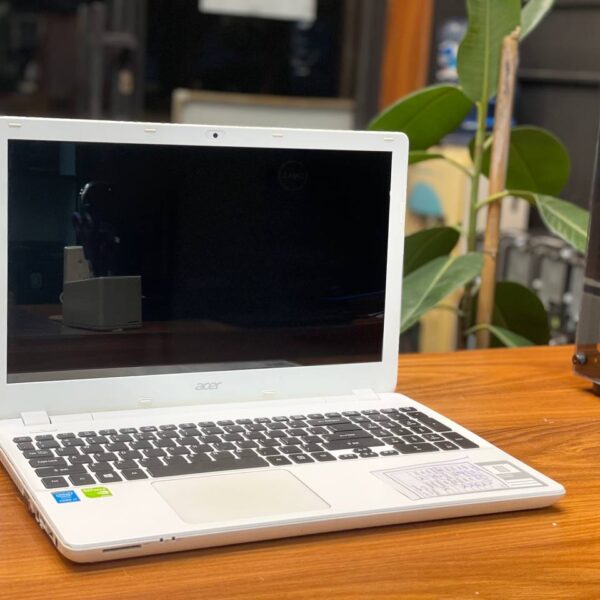 خرید لپ تاپ ایسر گرافیک دار core i7