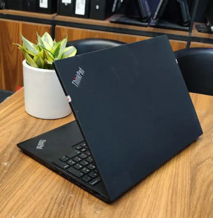 لپ تاپ نسل 6 مدل Lenovo Thinkpad T570 Core i5 Ram 8GB استوک